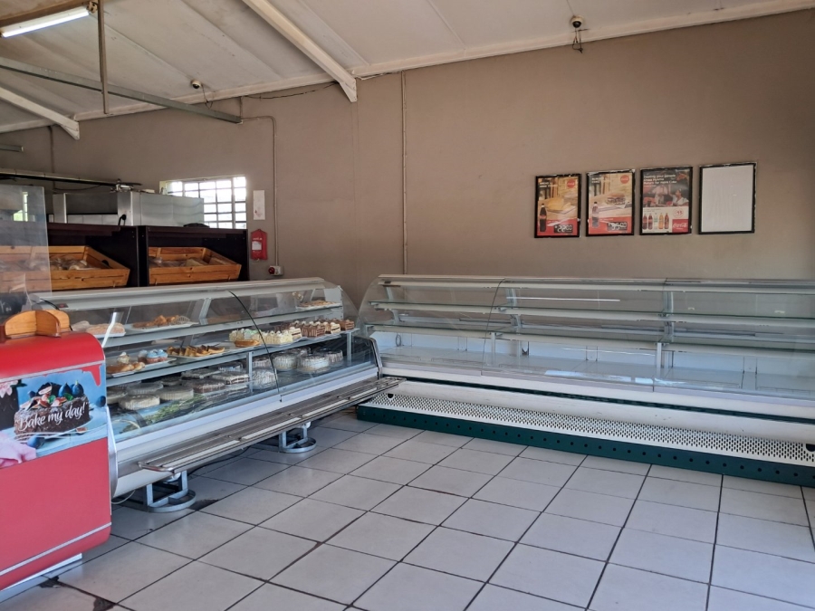 Commercial Property for Sale in Ashton Western Cape